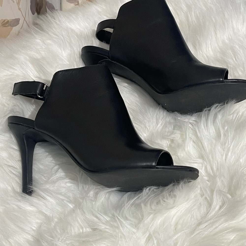 COPY - AUTHENTIC H BY HALSTON IVY STILLETO BOOTS SZ 8.5